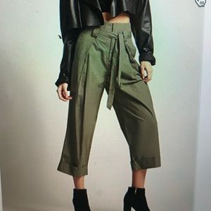 LIGHT GREEN // pants